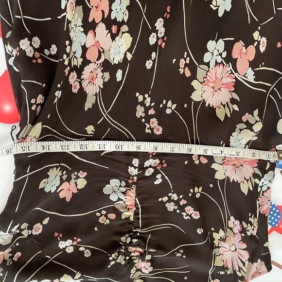 Dress - Picture 7 of 10